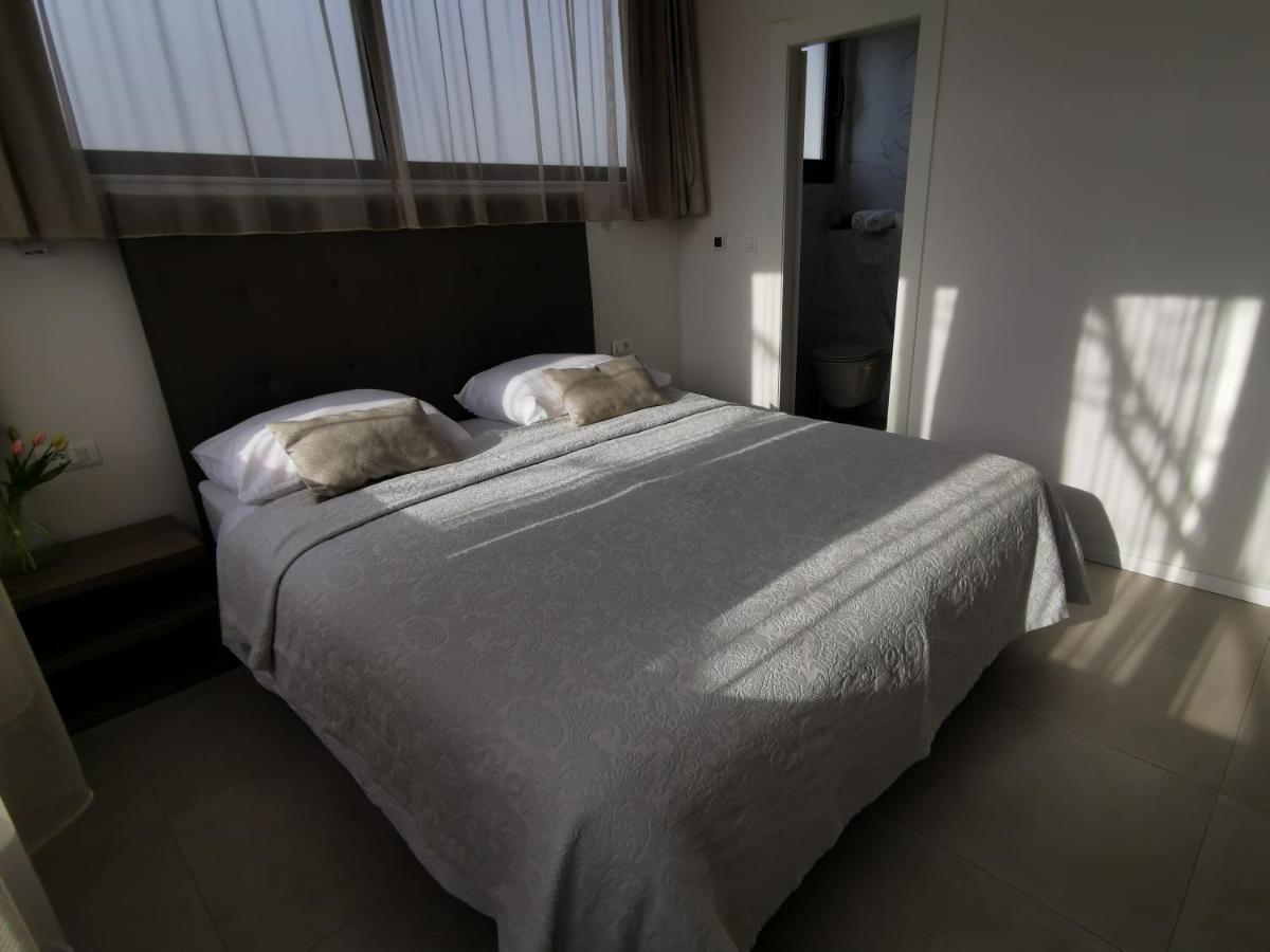 Luxury Rooms Pino Split Exterior foto