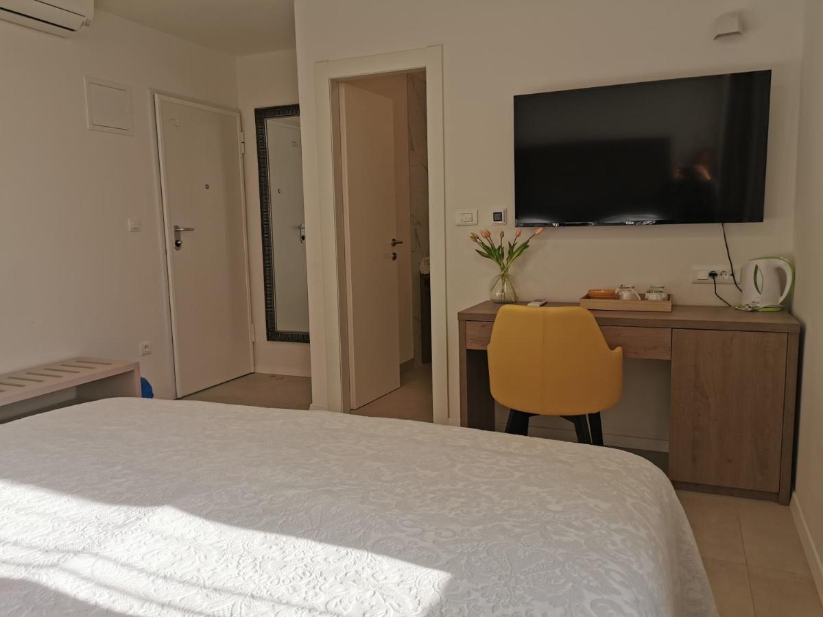 Luxury Rooms Pino Split Exterior foto