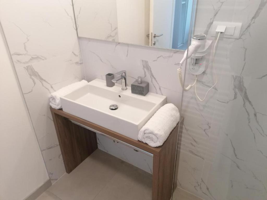 Luxury Rooms Pino Split Exterior foto