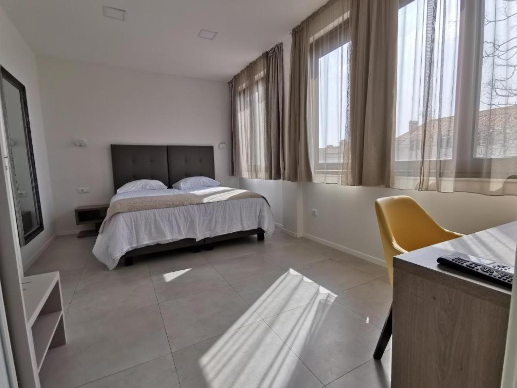 Luxury Rooms Pino Split Exterior foto